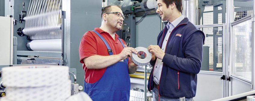 Quelles sont les solutions adhésives proposées aux industries et comment les choisir ?